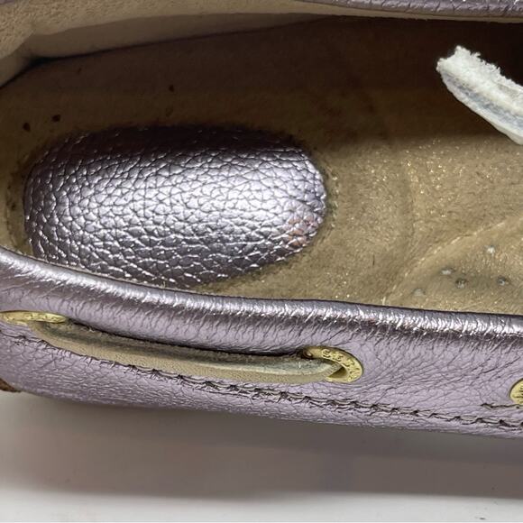 Sebago Seashell Two Eyed Light Pink Metallic Deck Shoe - Picture 5 of 15